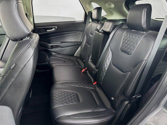 used 2024 Ford Edge car, priced at $30,995