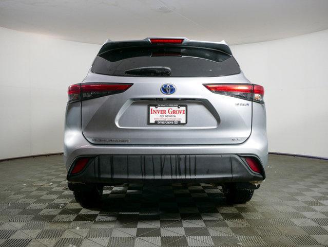 used 2022 Toyota Highlander Hybrid car, priced at $32,995