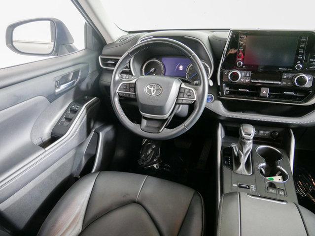 used 2022 Toyota Highlander Hybrid car, priced at $32,995
