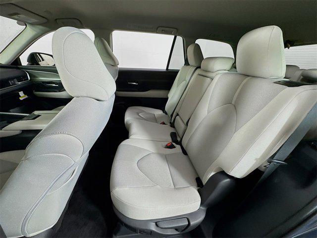 used 2025 Toyota Highlander Hybrid car, priced at $54,995
