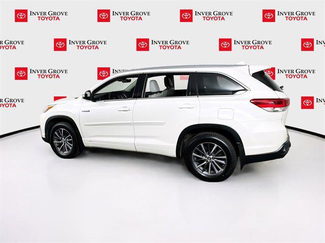 used 2018 Toyota Highlander Hybrid car, priced at $18,395