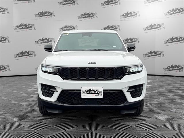 new 2025 Jeep Grand Cherokee car, priced at $44,580