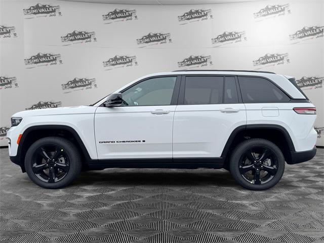 new 2025 Jeep Grand Cherokee car, priced at $44,580