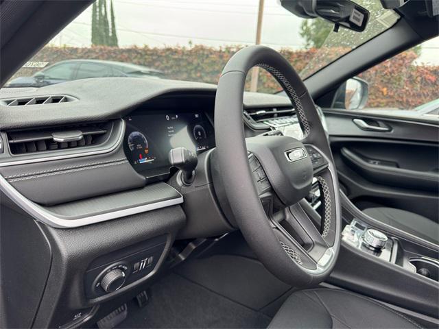 new 2025 Jeep Grand Cherokee car, priced at $36,425