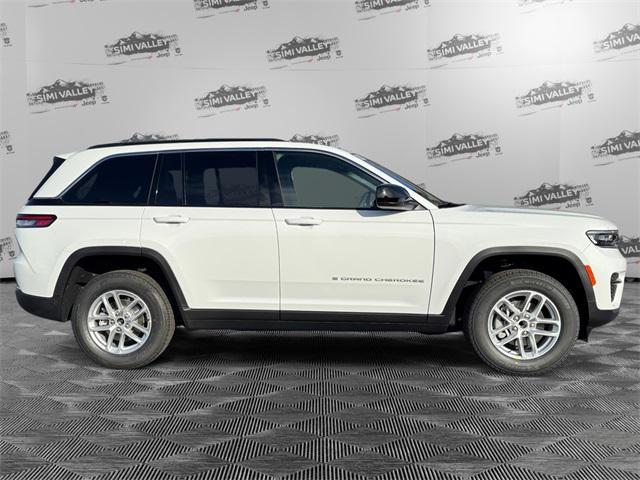 new 2025 Jeep Grand Cherokee car, priced at $38,075