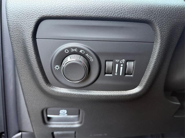 new 2025 Jeep Grand Cherokee L car, priced at $40,165