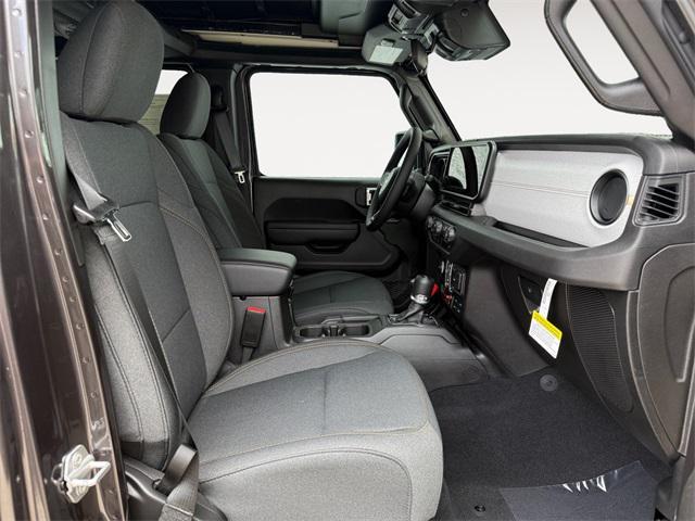 new 2025 Jeep Wrangler car, priced at $47,785