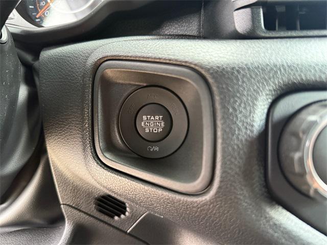 new 2025 Jeep Wrangler car, priced at $47,785