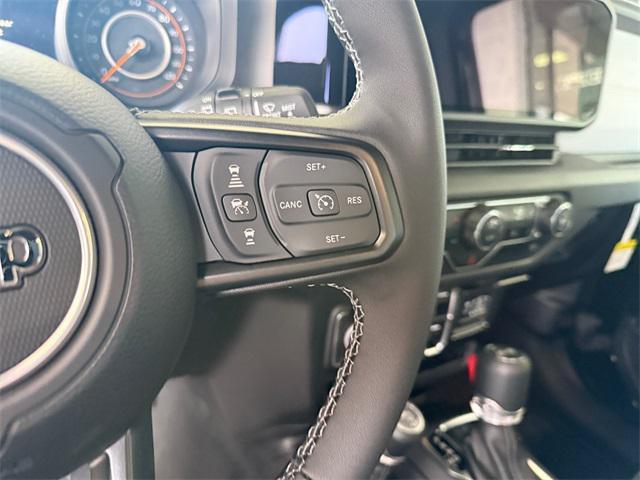new 2025 Jeep Wrangler car, priced at $45,168