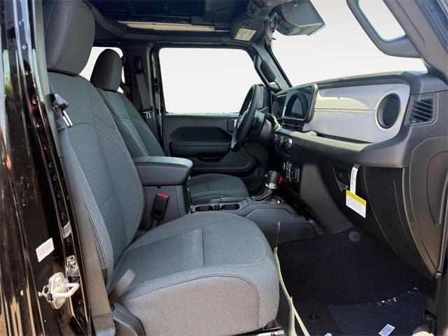 new 2025 Jeep Wrangler car, priced at $45,168