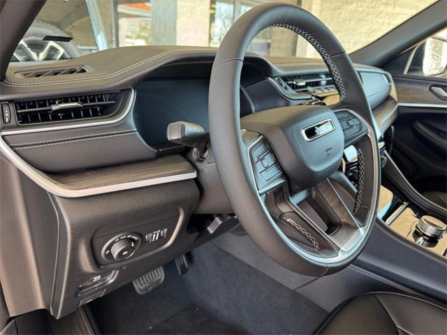 new 2025 Jeep Grand Cherokee L car, priced at $49,520