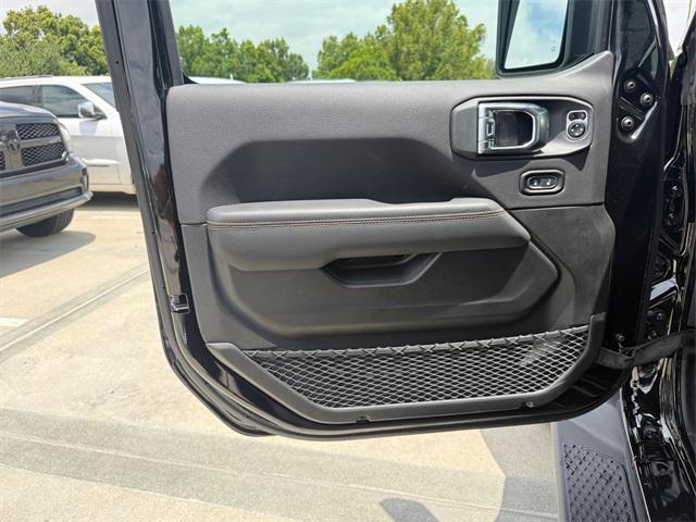 new 2025 Jeep Gladiator car, priced at $44,234