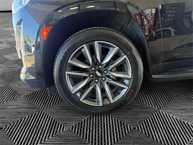 used 2022 Cadillac Escalade ESV car, priced at $65,895