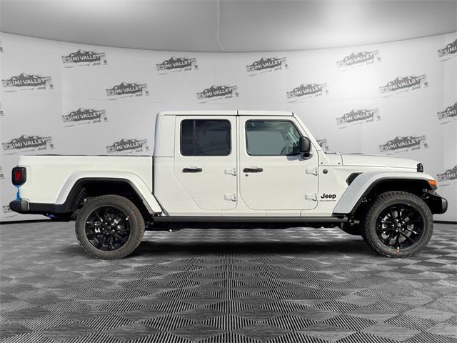 new 2025 Jeep Gladiator car, priced at $41,845