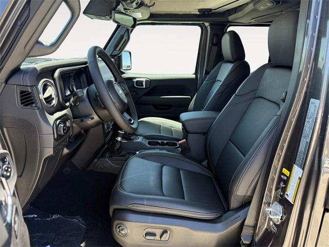 new 2025 Jeep Gladiator car, priced at $42,760