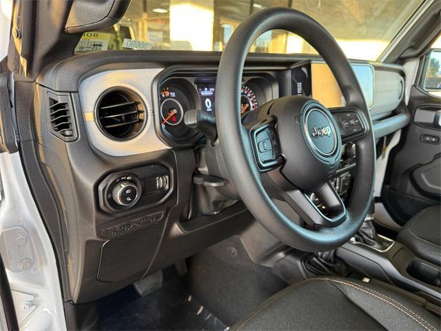 new 2025 Jeep Gladiator car, priced at $41,845