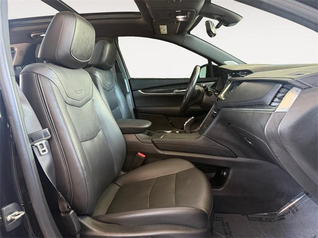 used 2021 Cadillac XT5 car, priced at $25,895