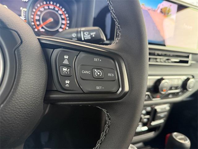 new 2025 Jeep Gladiator car, priced at $42,760