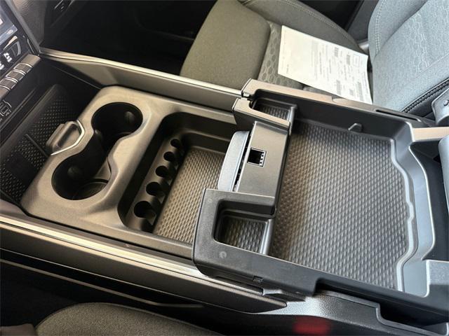 new 2025 Ram 1500 car, priced at $48,578