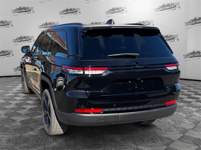 new 2025 Jeep Grand Cherokee car, priced at $42,675