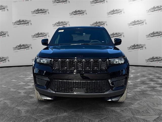 new 2025 Jeep Grand Cherokee car, priced at $42,675