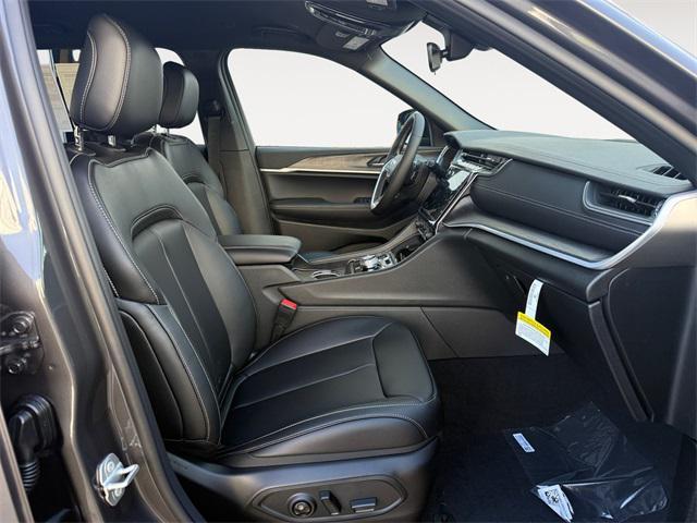 new 2025 Jeep Grand Cherokee L car, priced at $44,954
