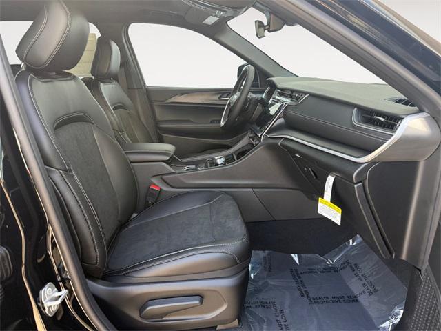new 2025 Jeep Grand Cherokee L car, priced at $38,157