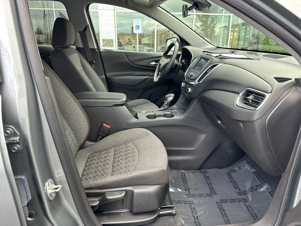 used 2024 Chevrolet Equinox car, priced at $22,378