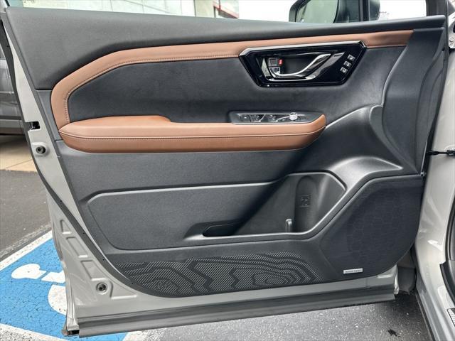 used 2025 Subaru Forester car, priced at $40,378