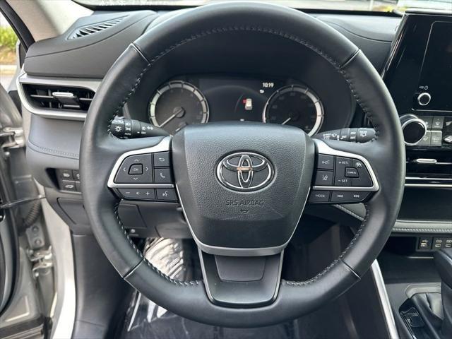 used 2024 Toyota Highlander car, priced at $39,353