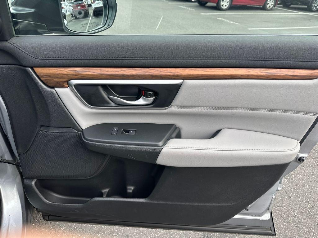 used 2020 Honda CR-V Hybrid car, priced at $28,736