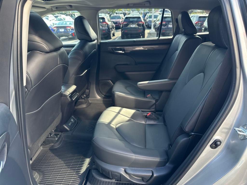 used 2024 Toyota Highlander Hybrid car, priced at $51,783