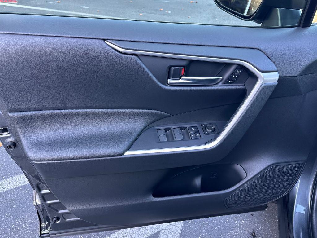 new 2025 Toyota RAV4 car, priced at $38,646