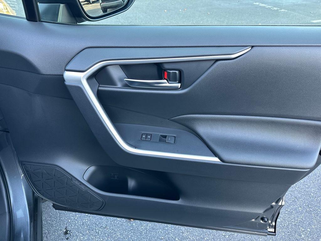 new 2025 Toyota RAV4 car, priced at $38,646