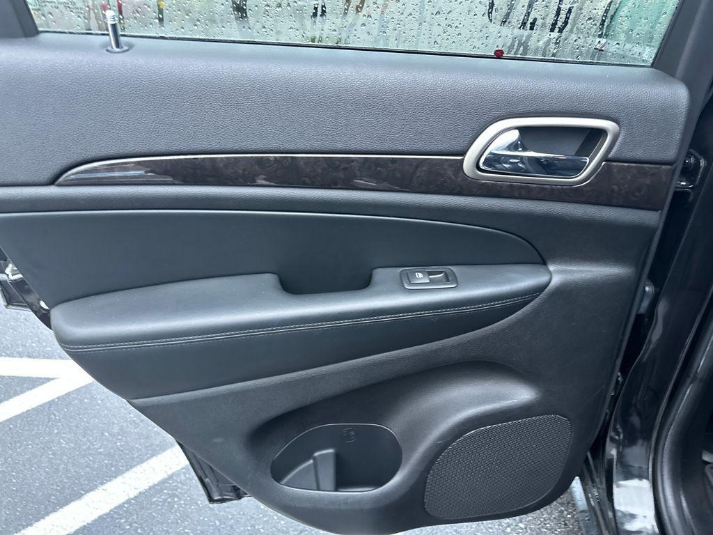 used 2012 Jeep Grand Cherokee car, priced at $9,634