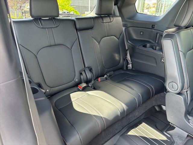 used 2025 Honda Pilot car, priced at $51,714
