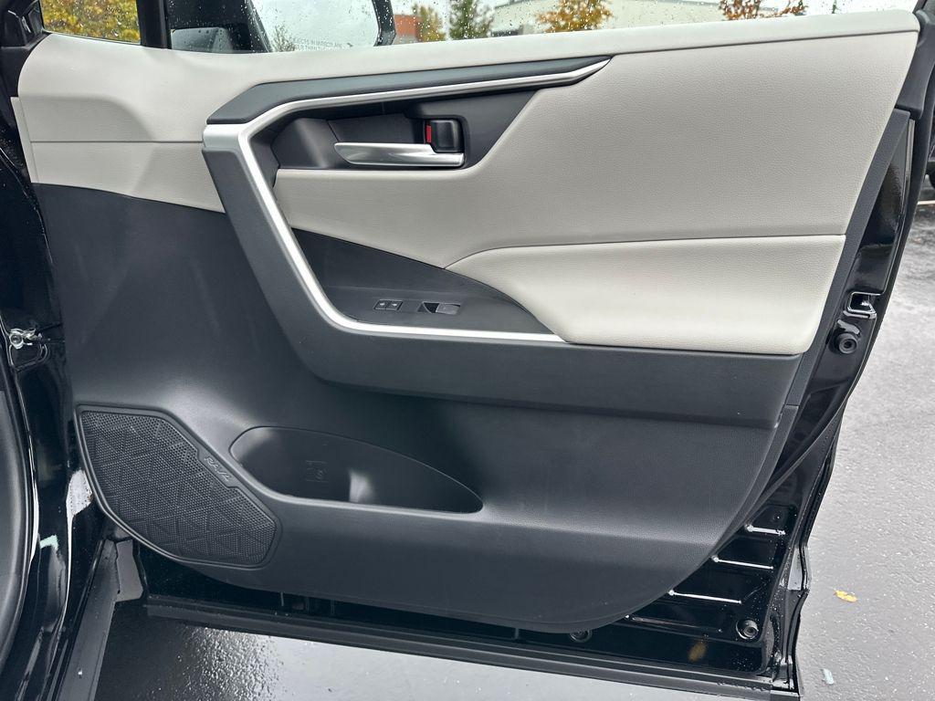 new 2025 Toyota RAV4 car, priced at $36,761