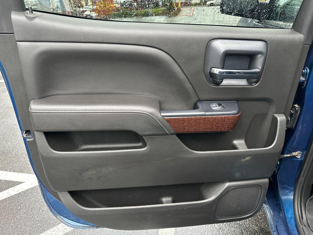 used 2018 GMC Sierra 1500 car, priced at $25,892