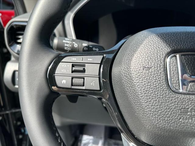 used 2025 Honda Pilot car, priced at $43,811