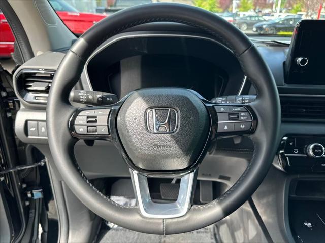 used 2025 Honda Pilot car, priced at $43,811