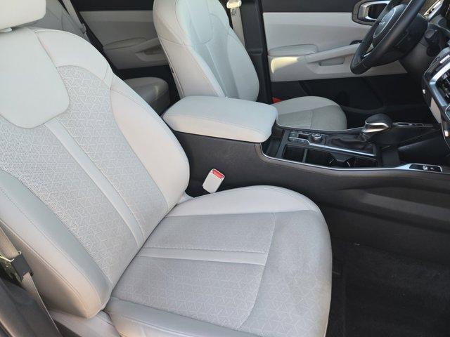 used 2023 Kia Sorento car, priced at $28,500
