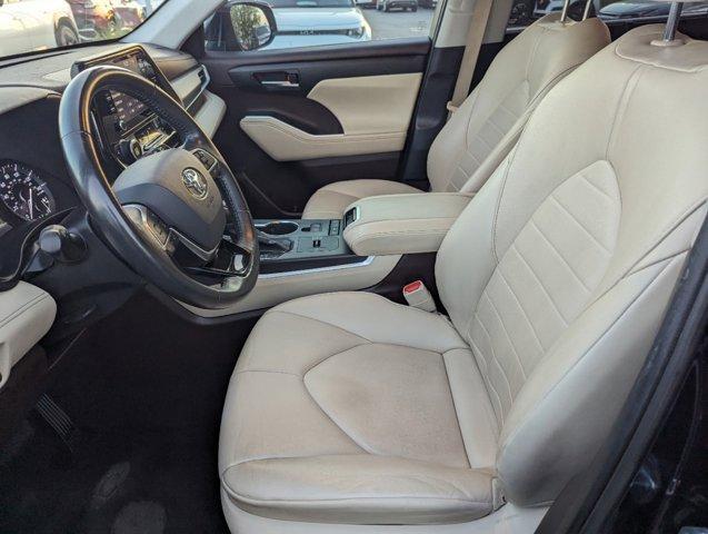 used 2021 Toyota Highlander car, priced at $34,500