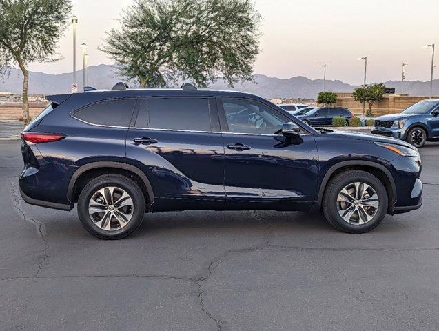 used 2021 Toyota Highlander car, priced at $34,500