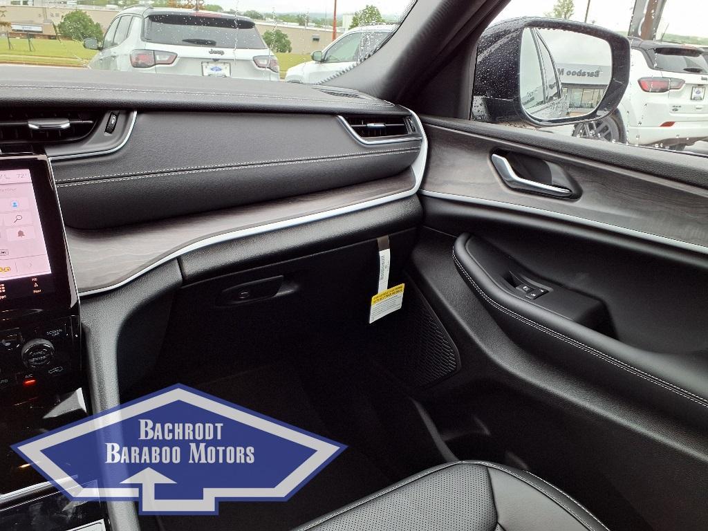 new 2025 Jeep Grand Cherokee L car, priced at $56,696
