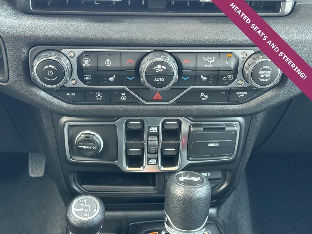 new 2025 Jeep Wrangler car, priced at $52,629
