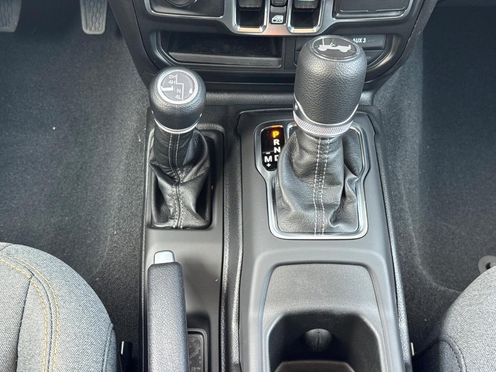 new 2025 Jeep Wrangler car, priced at $55,475