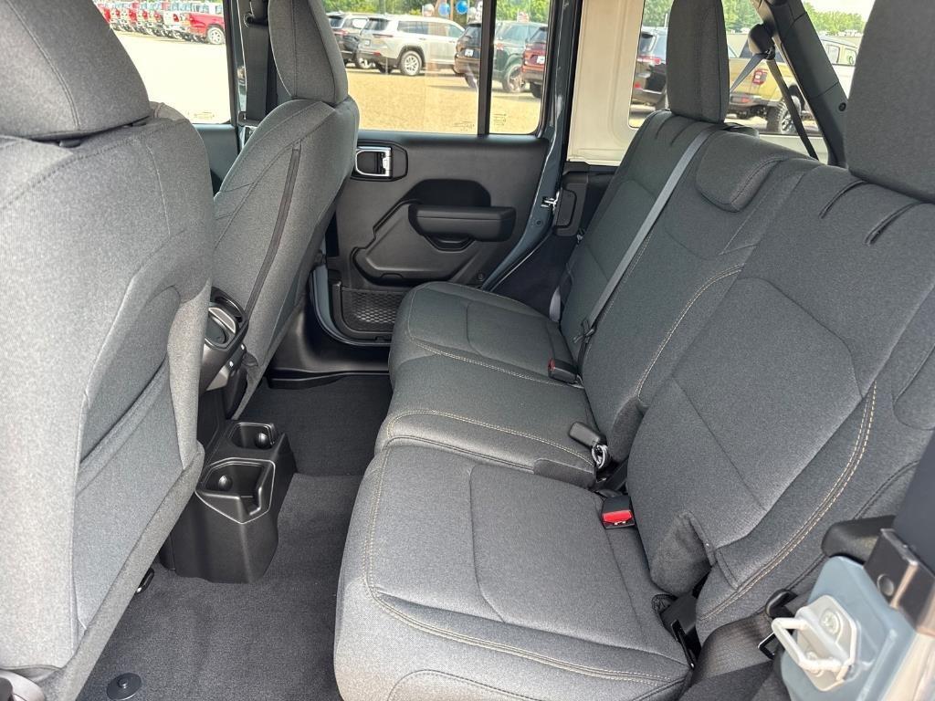 new 2025 Jeep Wrangler car, priced at $55,475