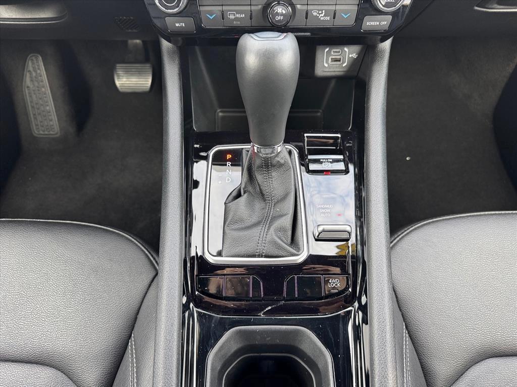 used 2025 Jeep Compass car, priced at $29,879