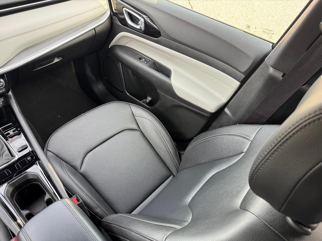 used 2025 Jeep Compass car, priced at $29,879