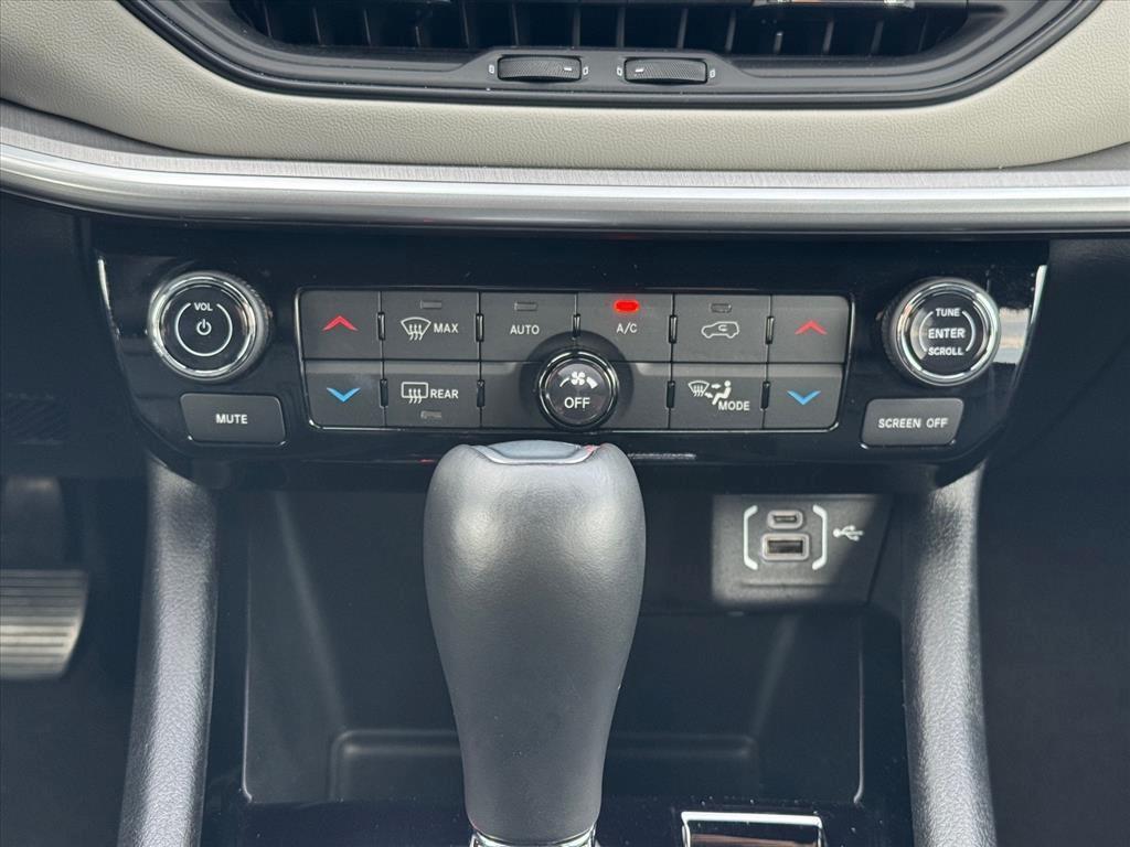 used 2025 Jeep Compass car, priced at $29,879